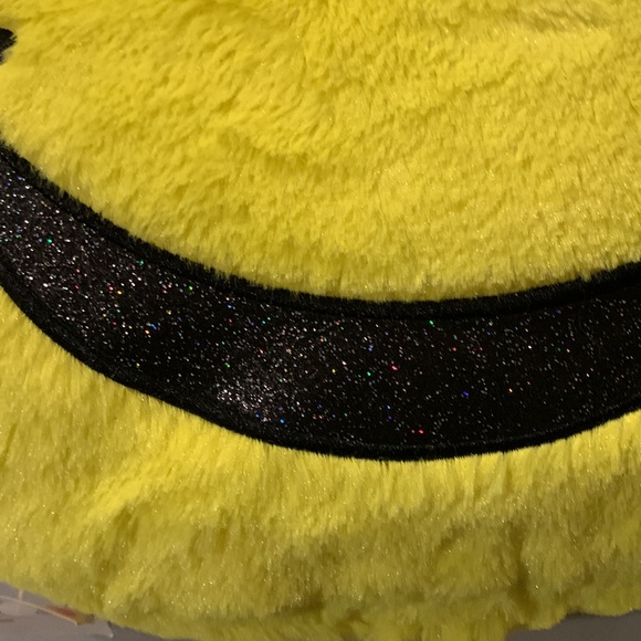 Justice Emoji Pillow - Picture 8 of 8